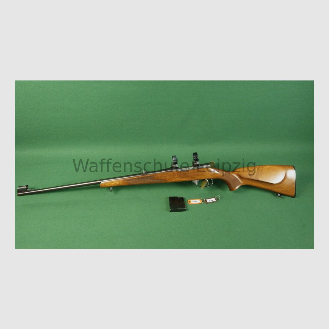 CZ 527