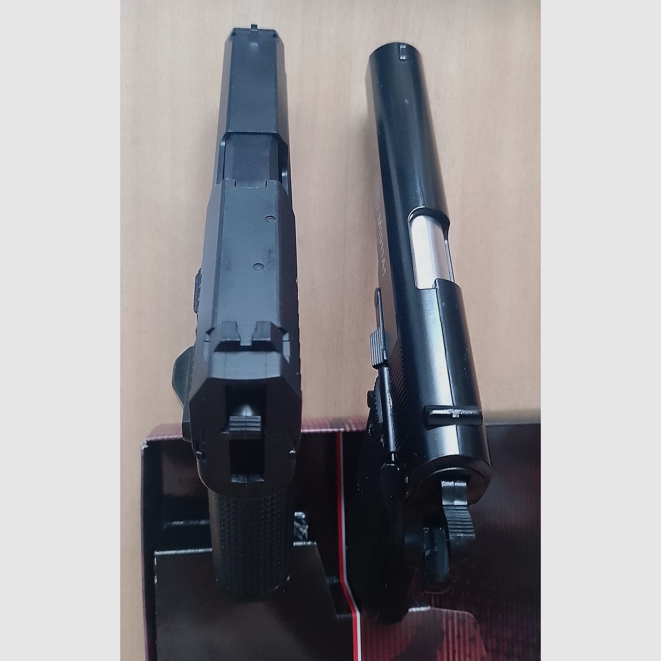 Colt 1911  &  HK USP 6mm Federdruck Airsoft 