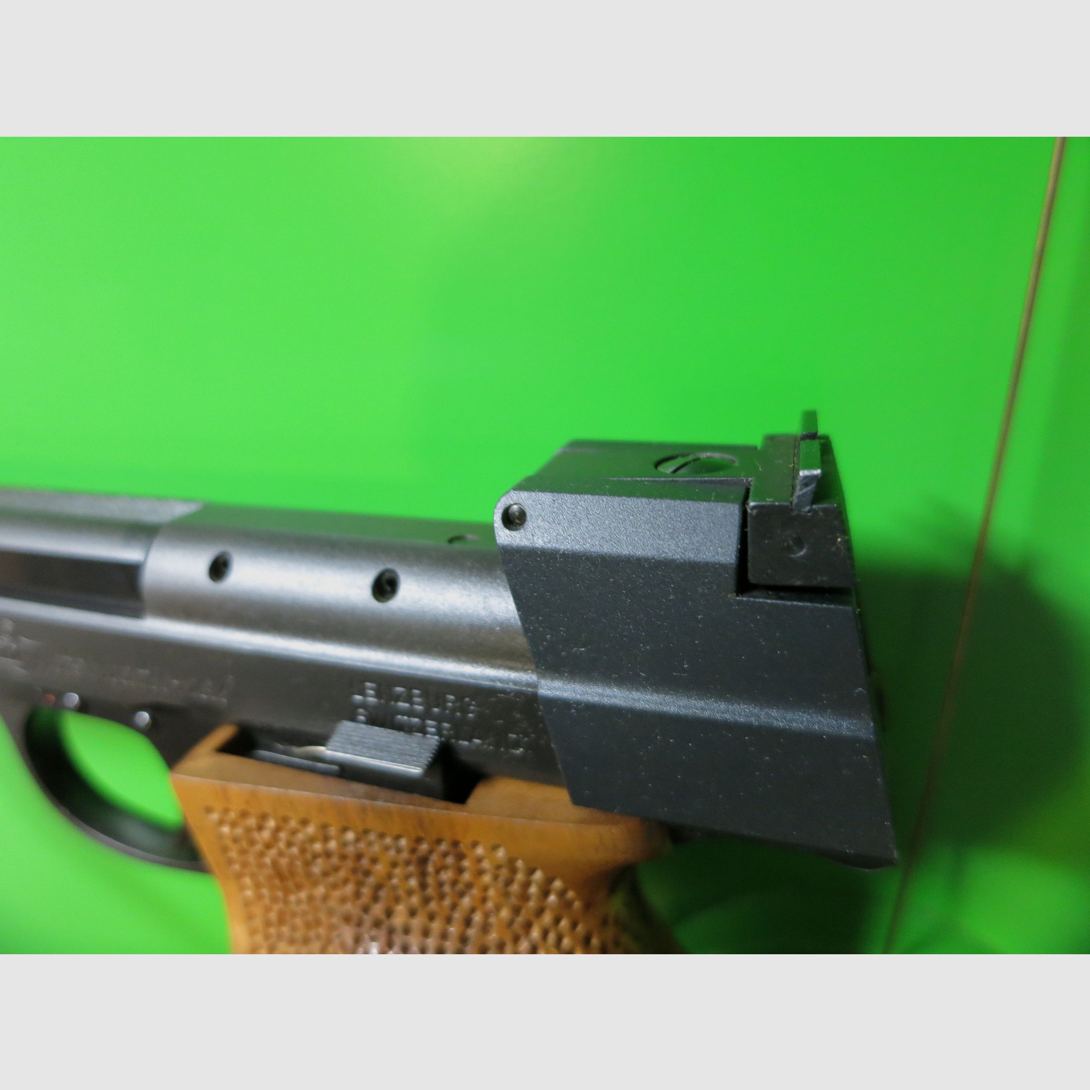 Hämmerli International 208, beste schweizer Ziel- Sportpistole, .22lr +Laufgewicht +Sportgriff       #72-