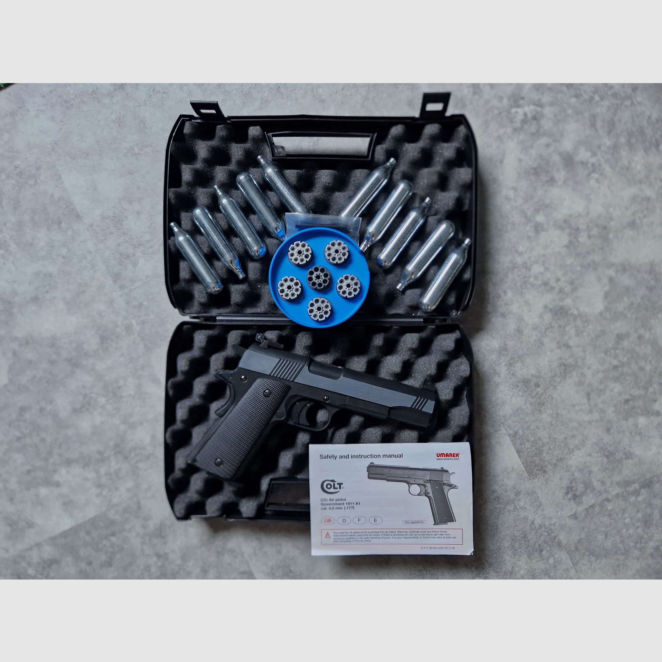 Colt 1911 Dark Ops Co2