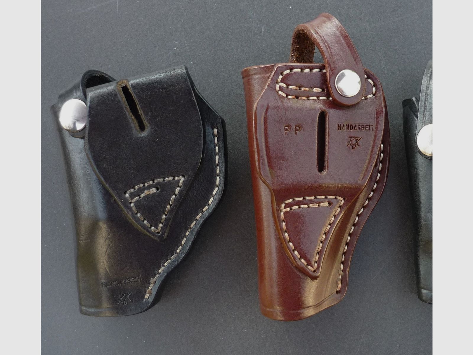 HKDesign Holster  Art. Nr.  002 : Einfachholster mit Sicherheitsriemen   -  für:  PP und kleine Revolver / Gasrevolver-  für Rechtshänder