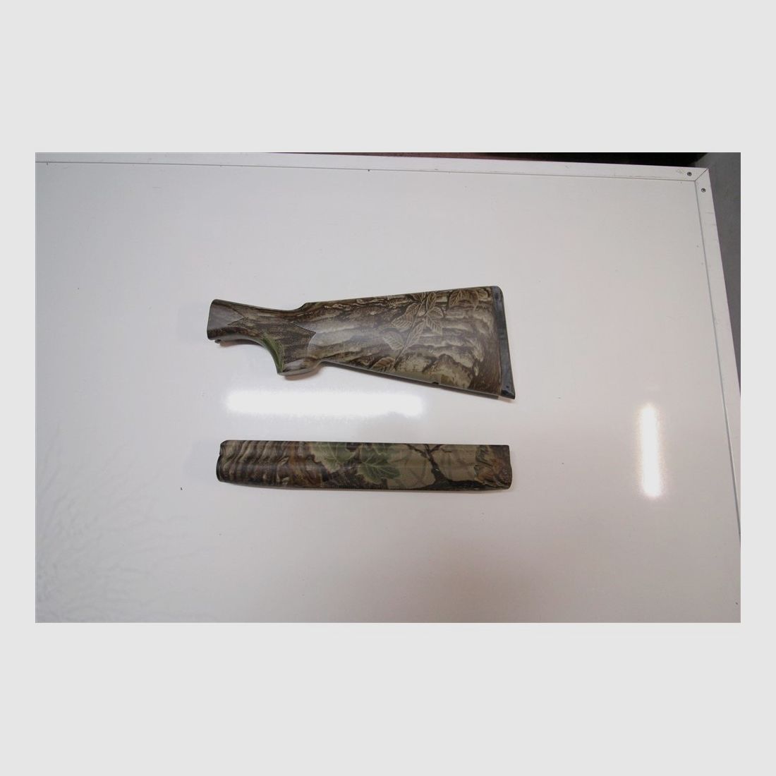 Stock and Forend MONTEFELTRO Old Series Cal. 20, image 1 of 3