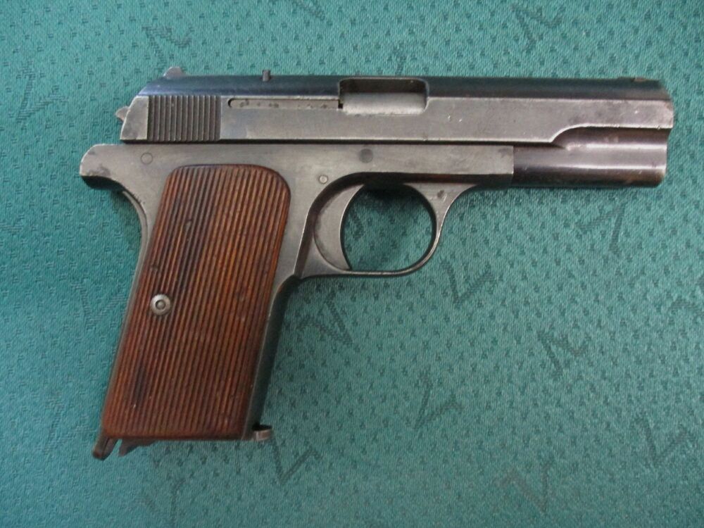 Pistole Femaru Ungang P37 9mm Broning kurz P37