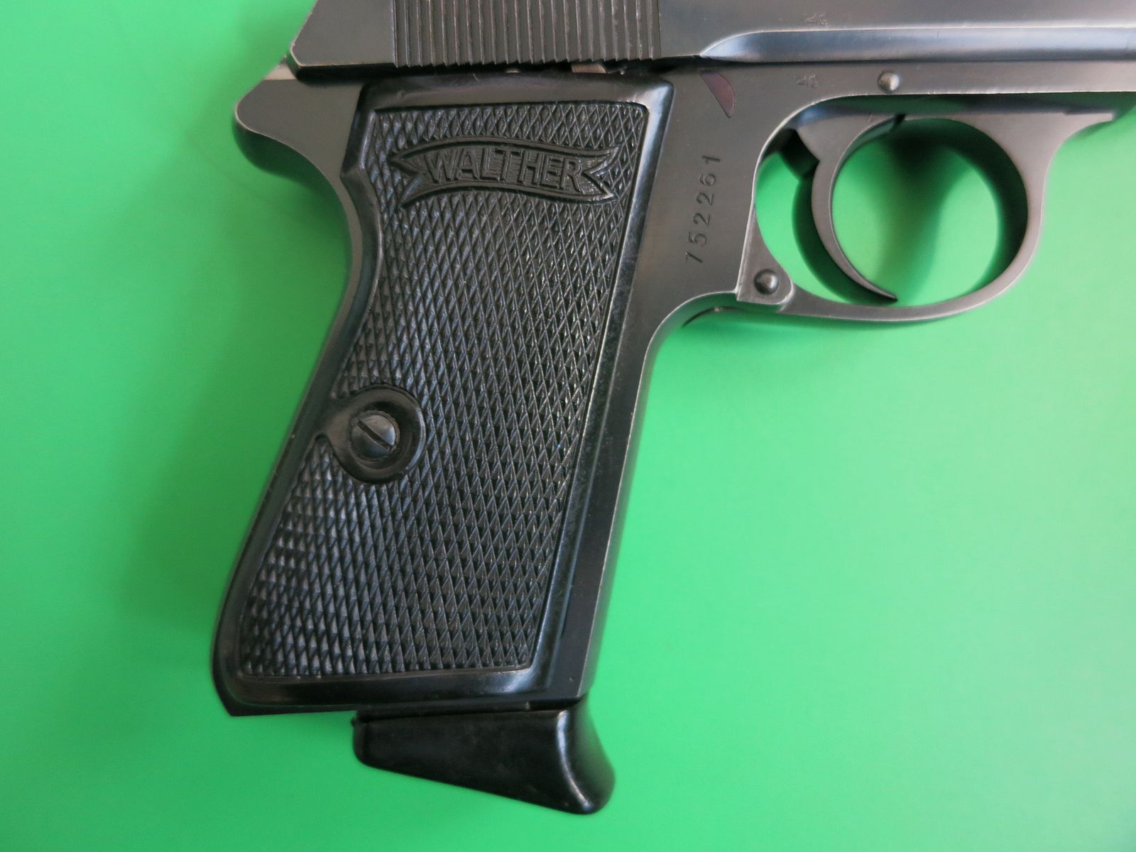 Pistolet semi-automatique, Walther PP, cal. 7,65 mm Br., Waffenfabrik Walther, Zella-Mehlis (Thür.) Mod.PP, 1929-30       #14