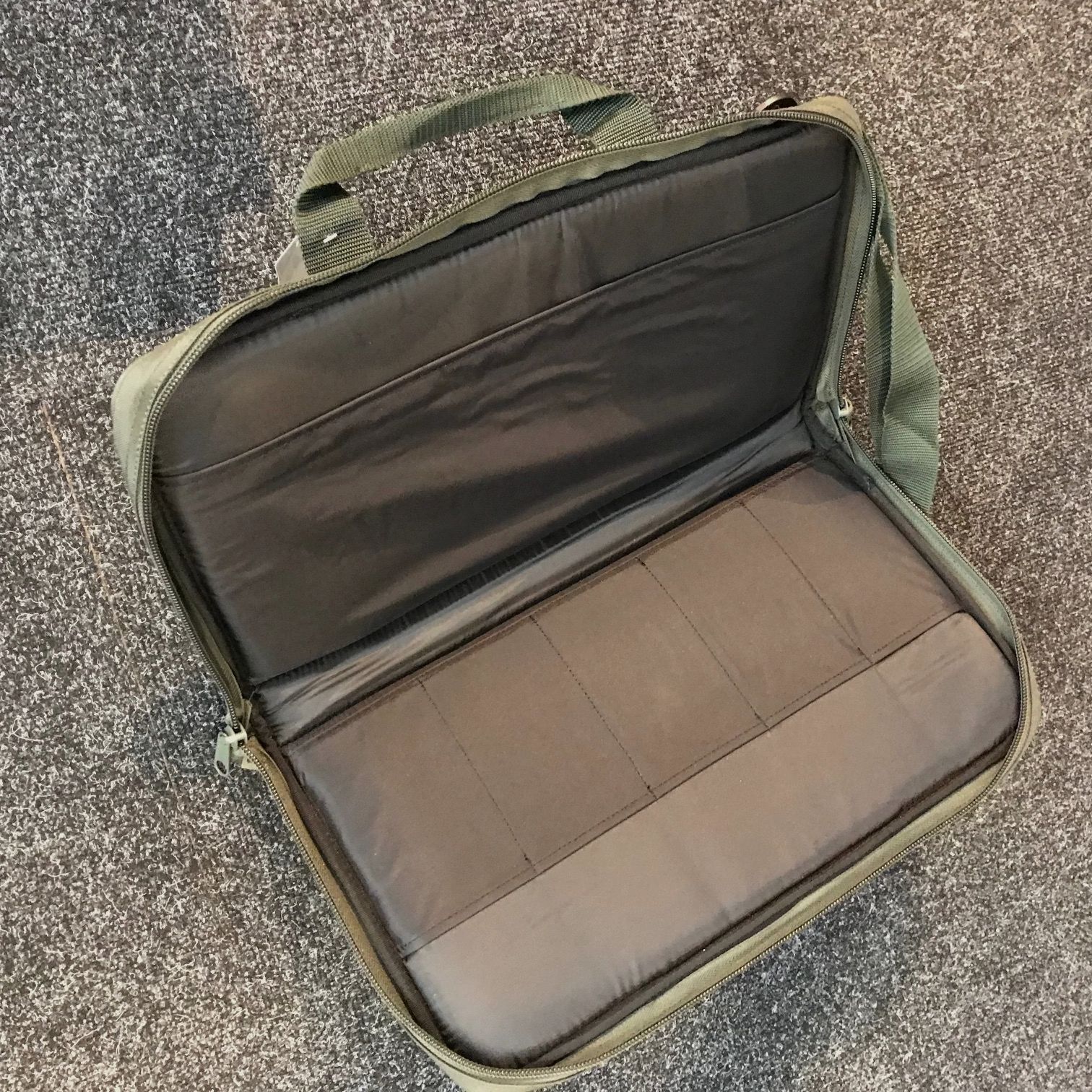 Borsa compatta per pistola verde, immagine 2 di 2