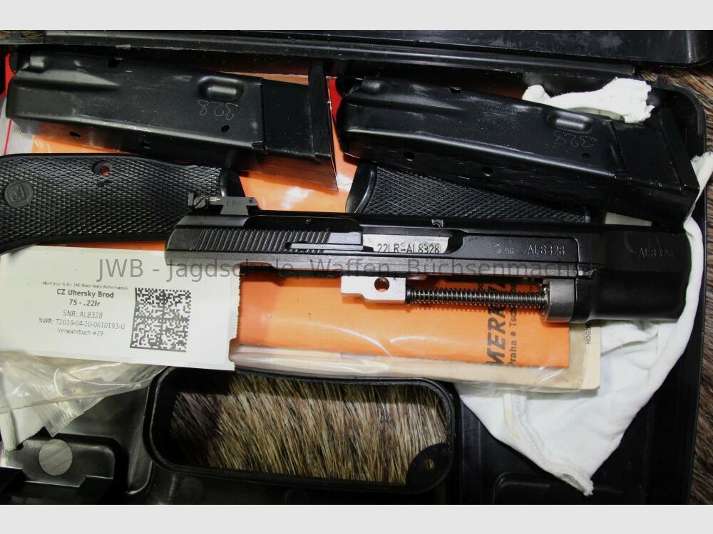 CZ Uhersky Brod 85 B mit Wechselsystem Kadet 9mmLuger