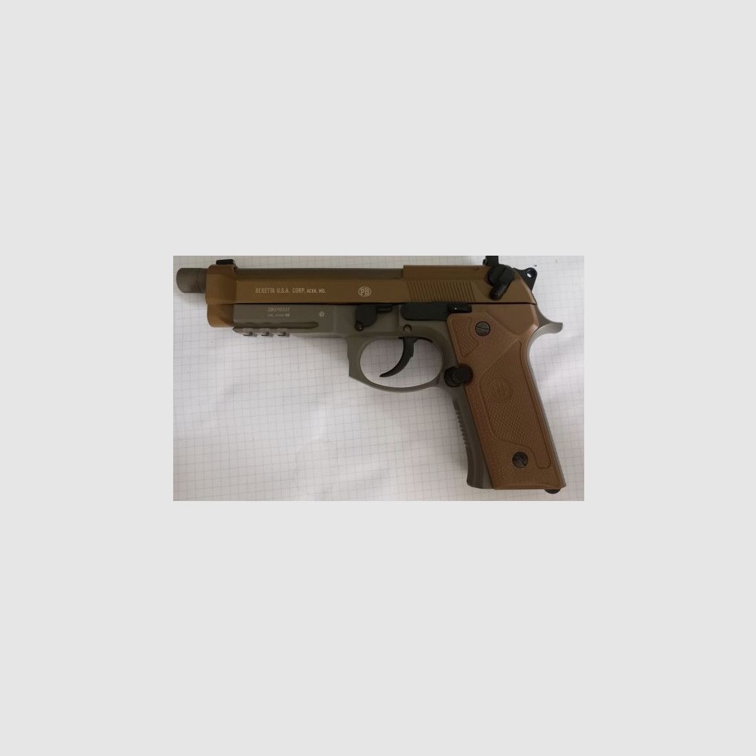 Komplettset Beretta M9 A3 FDE Softair-Co2-Pistole Kaliber 6 mm BB Blowback