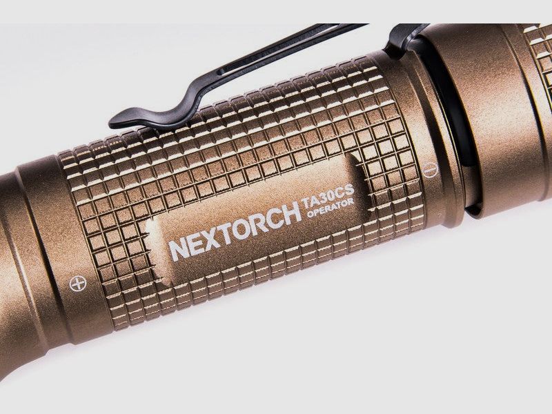 NEXTORCH TA30CS OPERATOR SAND – Lampe de poche LED tactique 1.600 Lumens