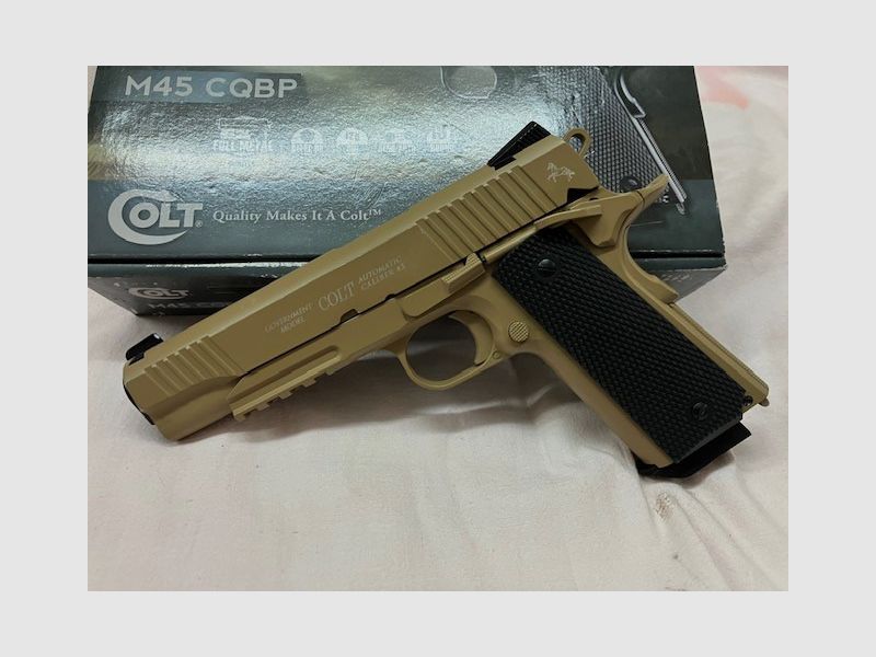 Pistolet Colt M45 CQBP Co2 w oryginalnym opakowaniu i akcesoriach, jest to rzadki kolor TAN beżowy, w bardzo dobrym stanie funkcjonalnym.