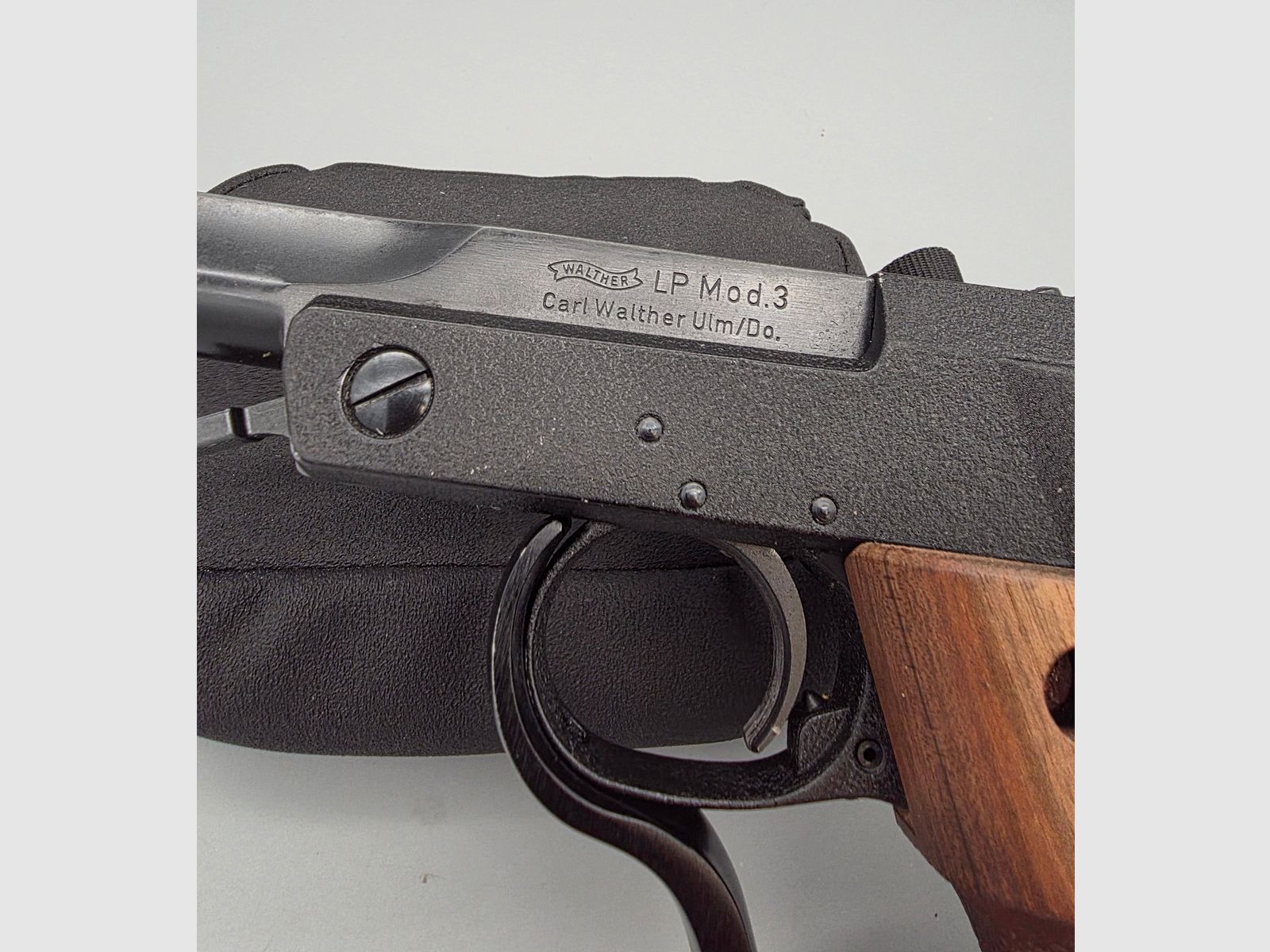 James Bond 007 pistola ad aria compressa Walther Mod. LP3 Match come successore simile all'LP2 nel calibro 4,5mm Diabolo