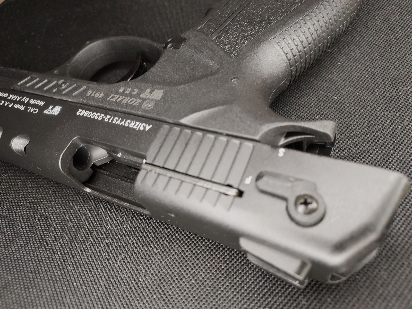 Zoraki 4918 Schreckschuspistole Kal. 9mm P.A.K. (PTB 1110) schwarz - neu!