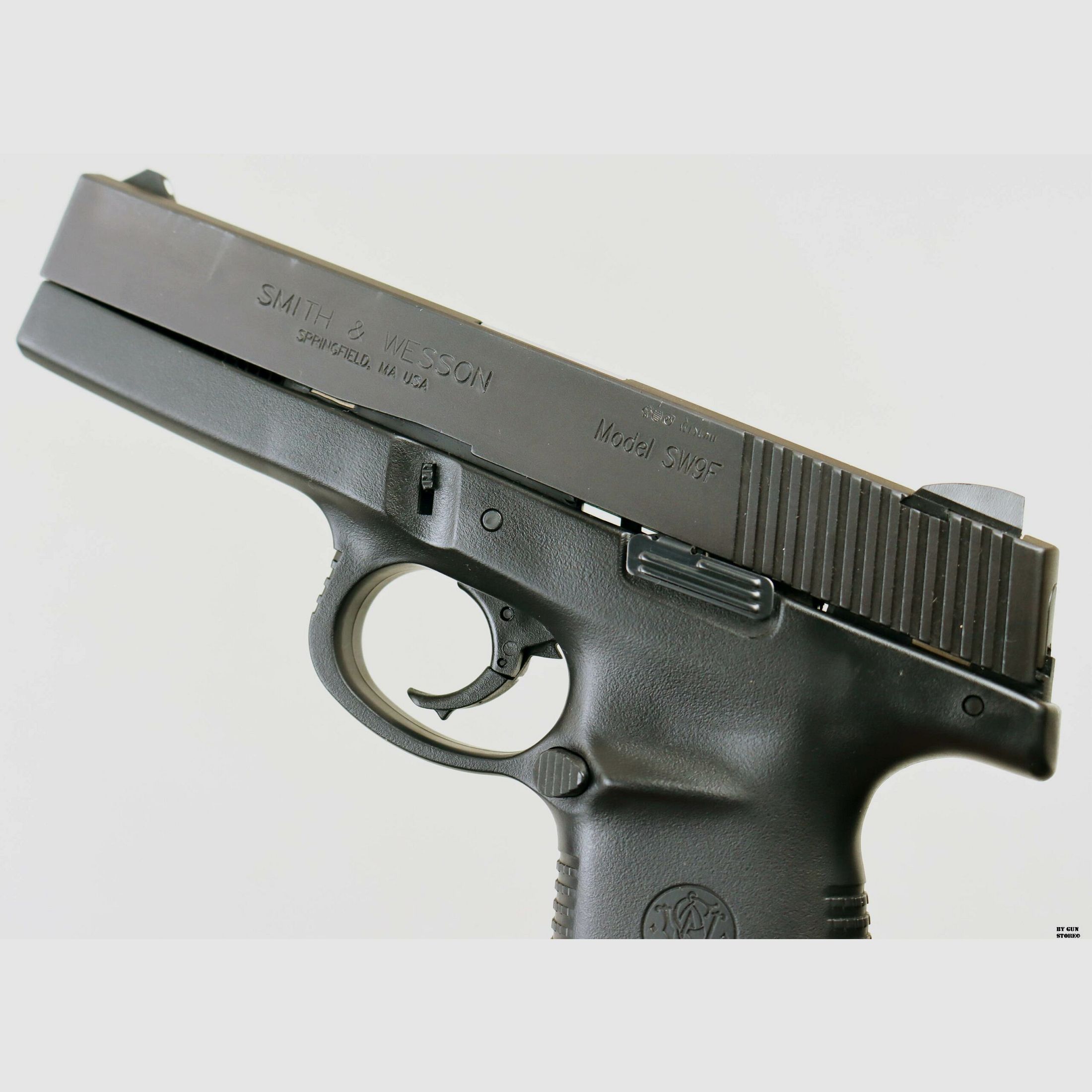 Pistola Smith & Wesson mod. SW9F cal. 9×19 matr. SPAC8308, imagen 6 de 10