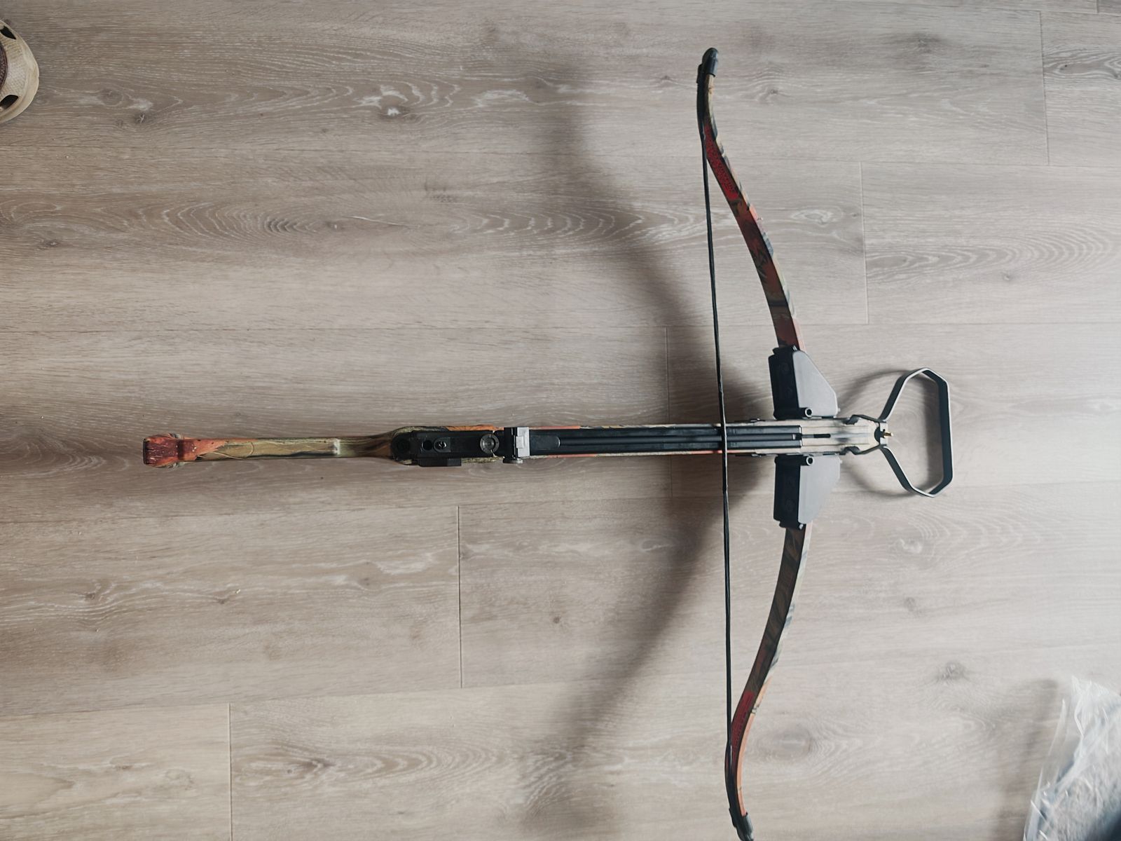 Ballesta recurva plegable 120 lbs con mucho accesorio