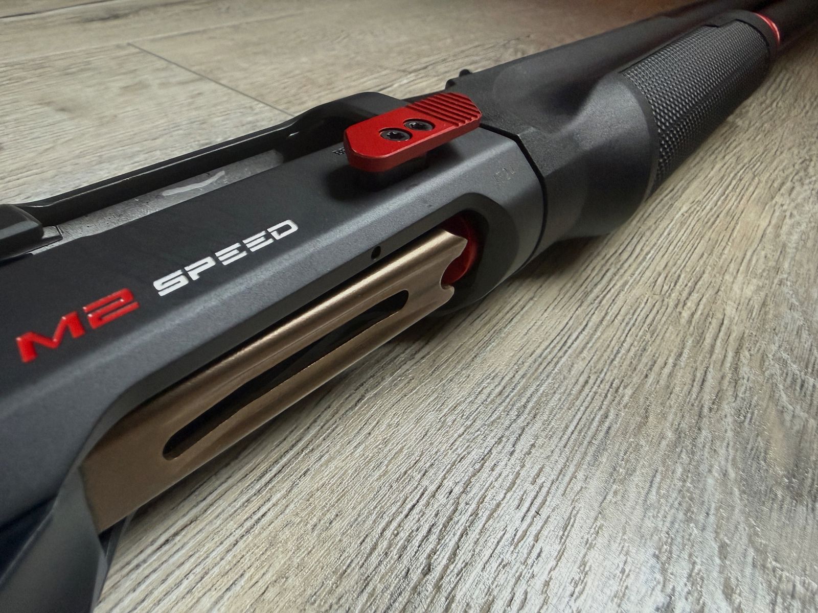 Benelli M2 Speed (model 2024) – jak nowy, ok. 200 strzałów, zdjęcie 5 z 6