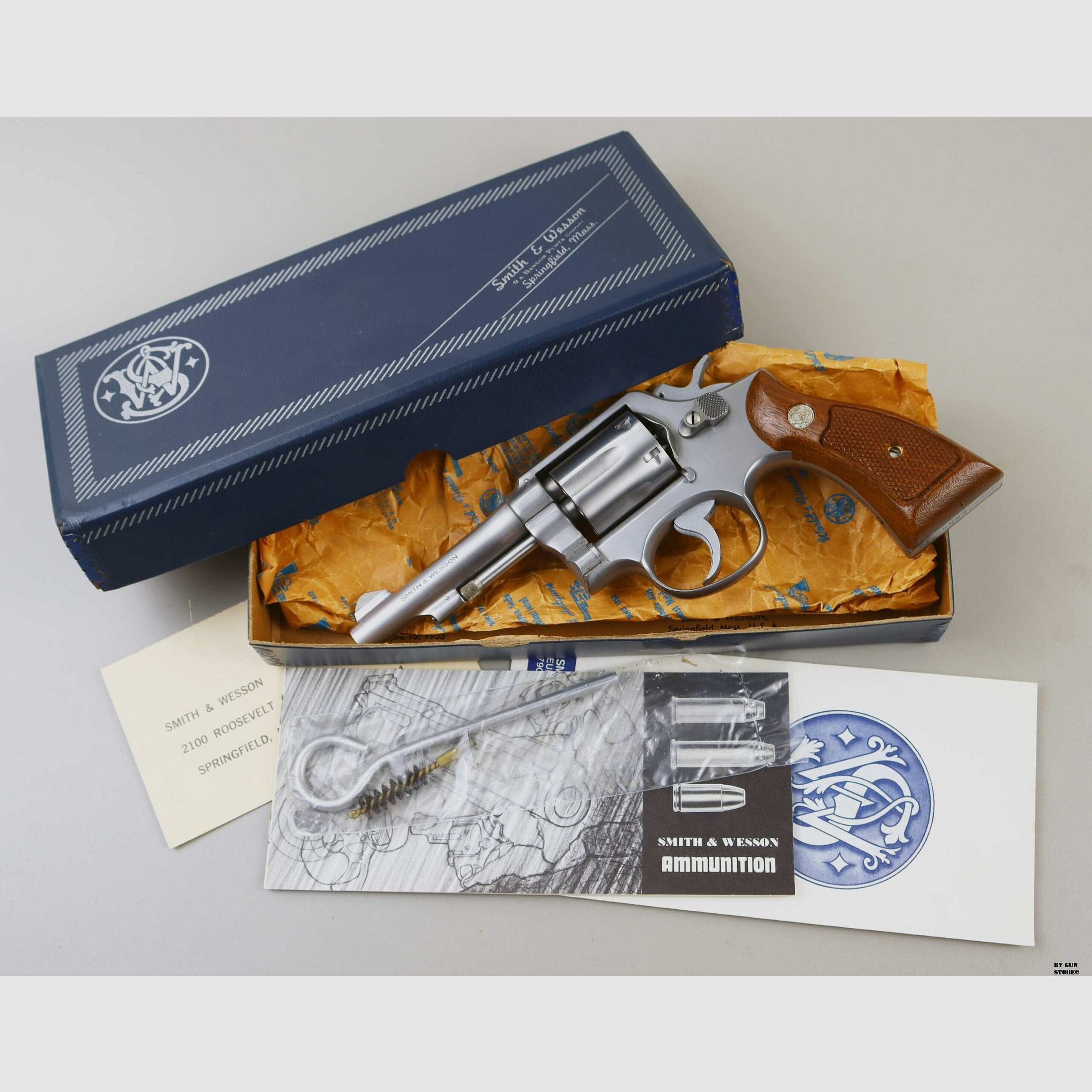Revolver Smith & Wesson mod. 64 cal. 38 Sp matr. D525655, image 10 of 12