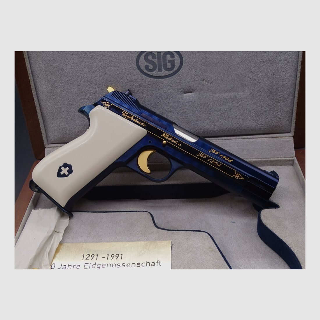 SIG P210 Helvetica UNGESCHOSSEN P210 Helvetica