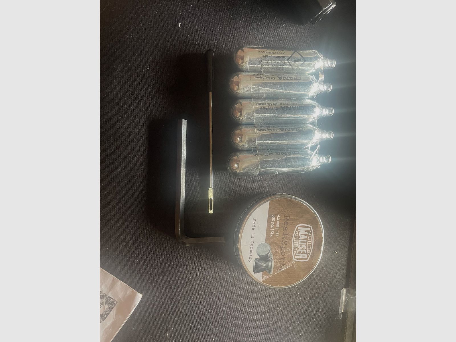 CO₂ Luftpistole PM Makarov 4,5 mm BB – mit Zubehör (Set)