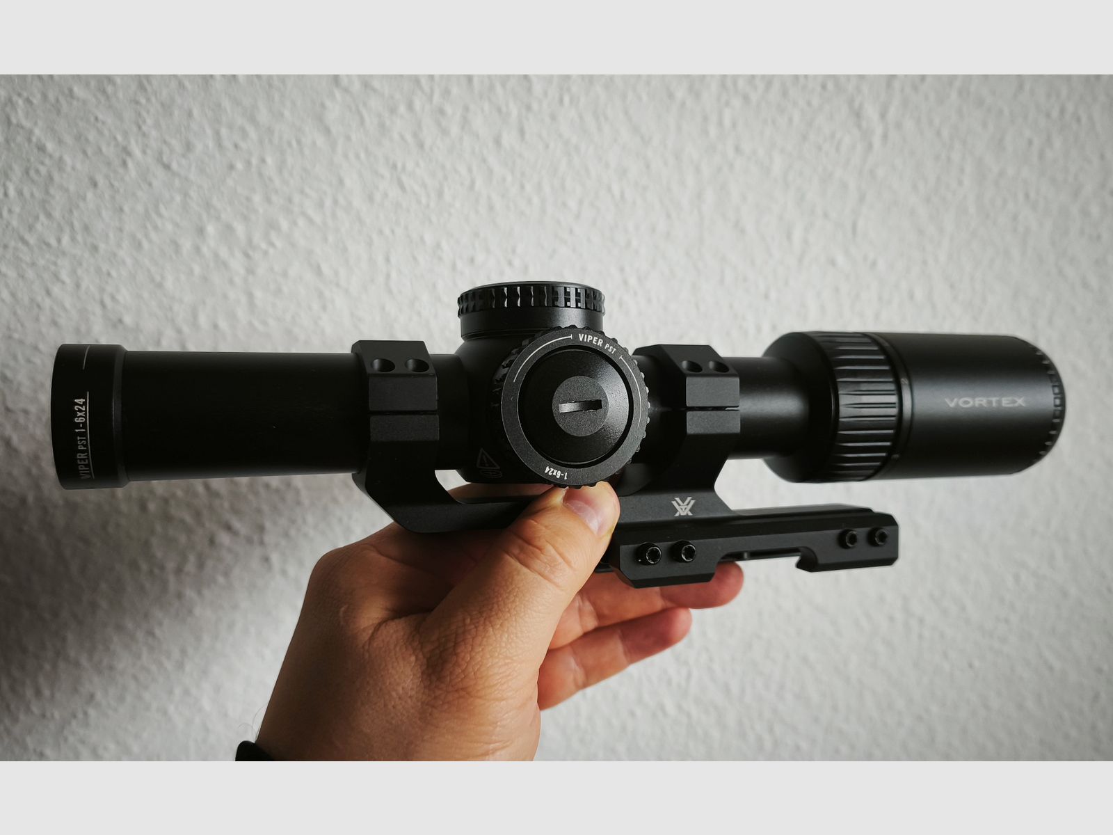 (SET) Vortex Viper PST Gen II 1-6x24 VMR-2 MRAD avec montage Vortex