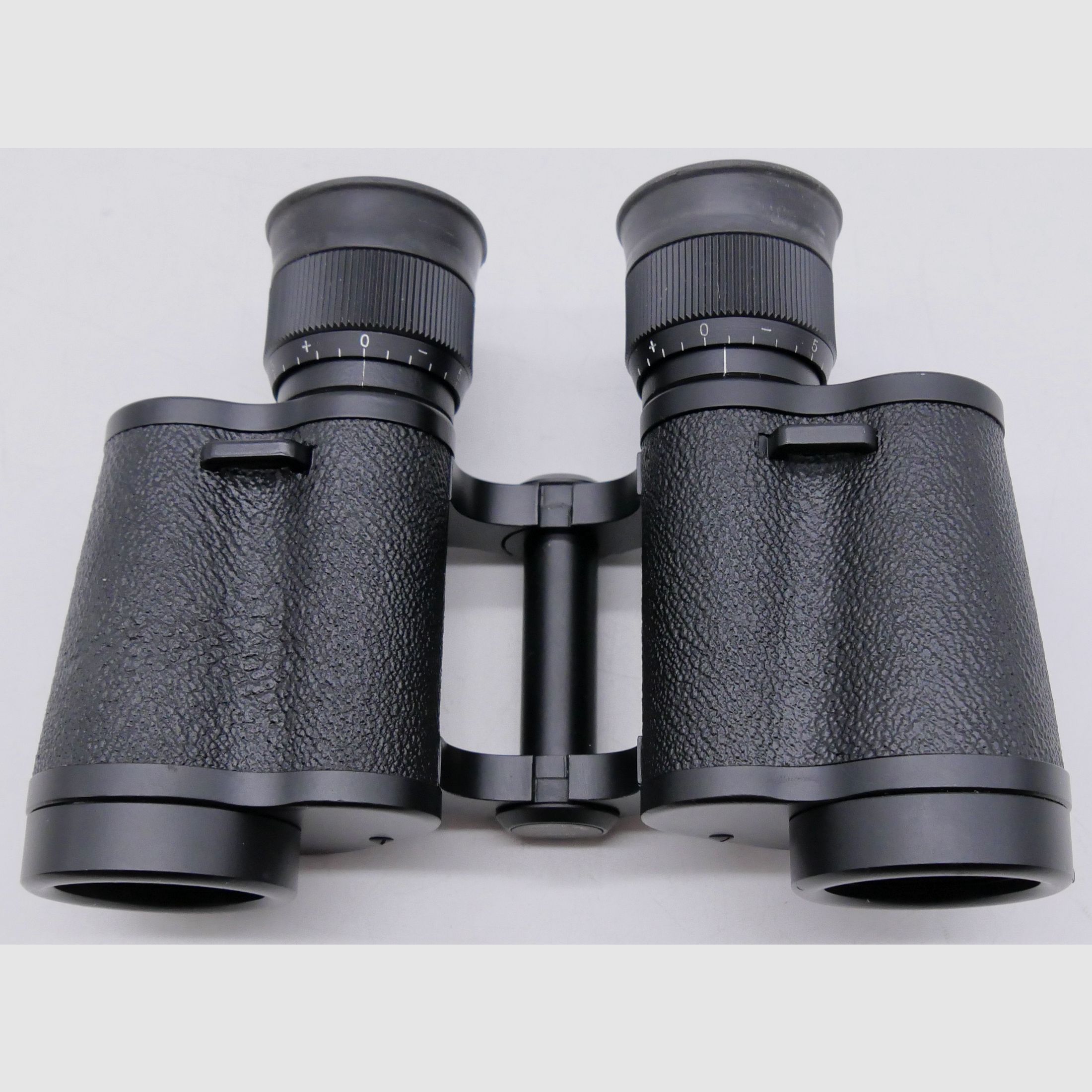 Fernglas Docter Optic DELTRENTIS 8x30 super Zustand Siehe Bilder H333