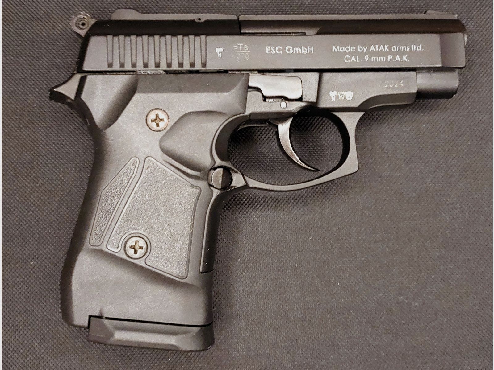 Zoraki 914 Schreckschuss Pistole 9mm P.A.K. brüniert (1070) mit 2 Magazinen und neuem First Strike Holster