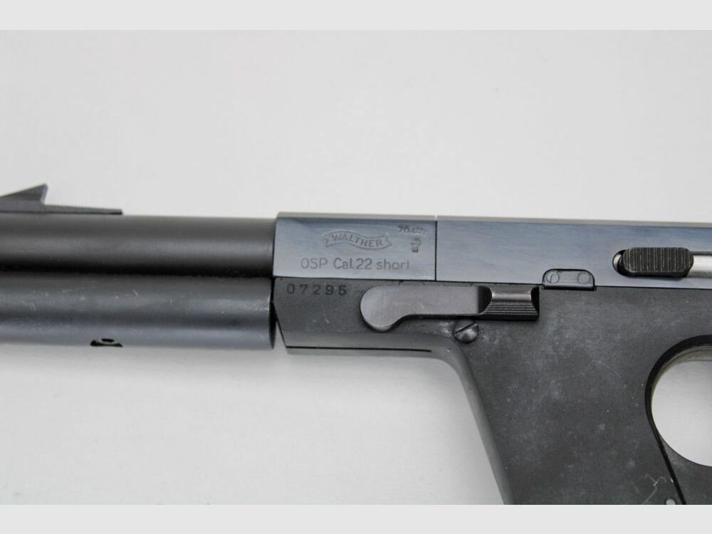 Pistole Walther OSP mit 2 Magazinen .22Short