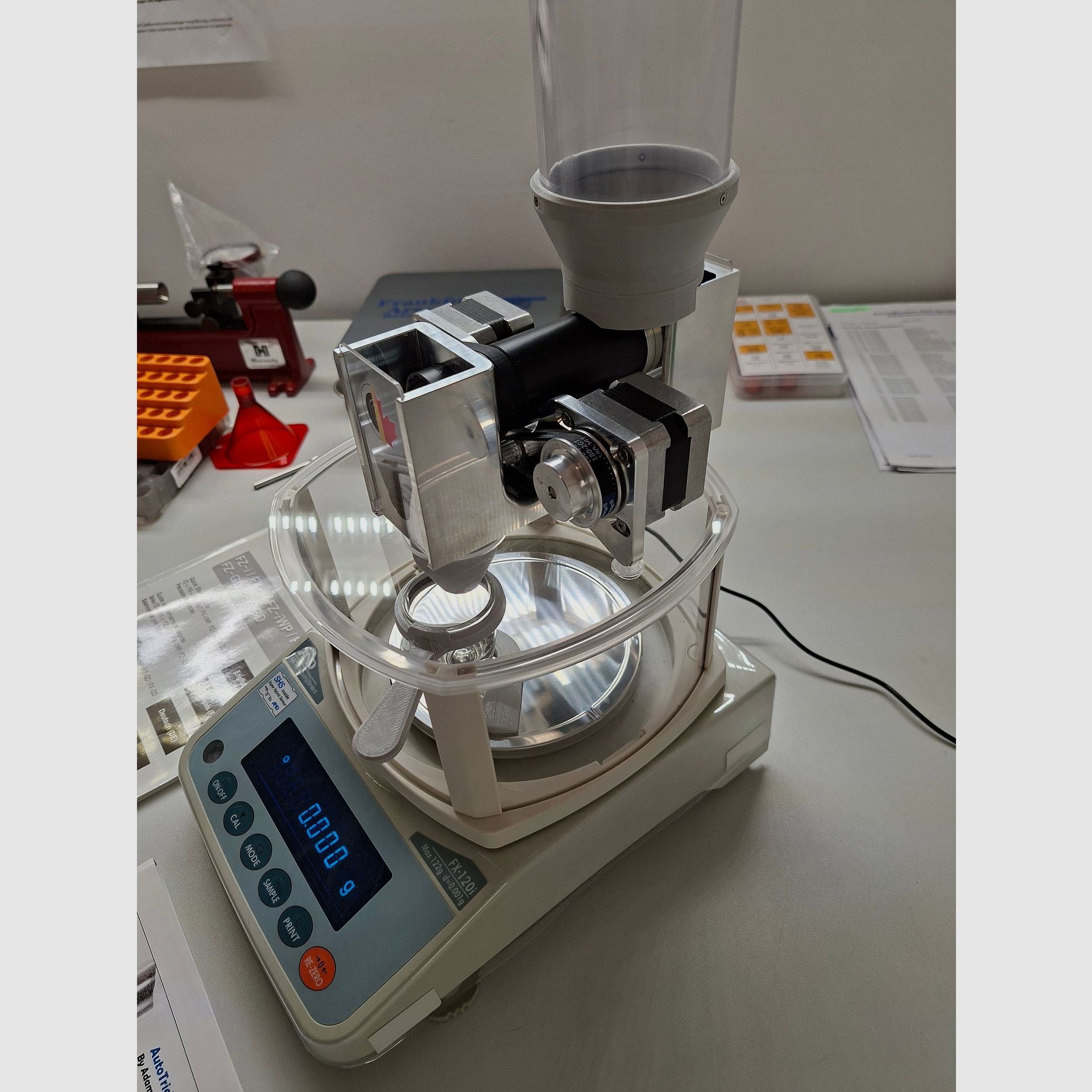 Pulverfüllgerät Trickler V4 mit Digital Präzisionswaage A&D FX-120 Garantie