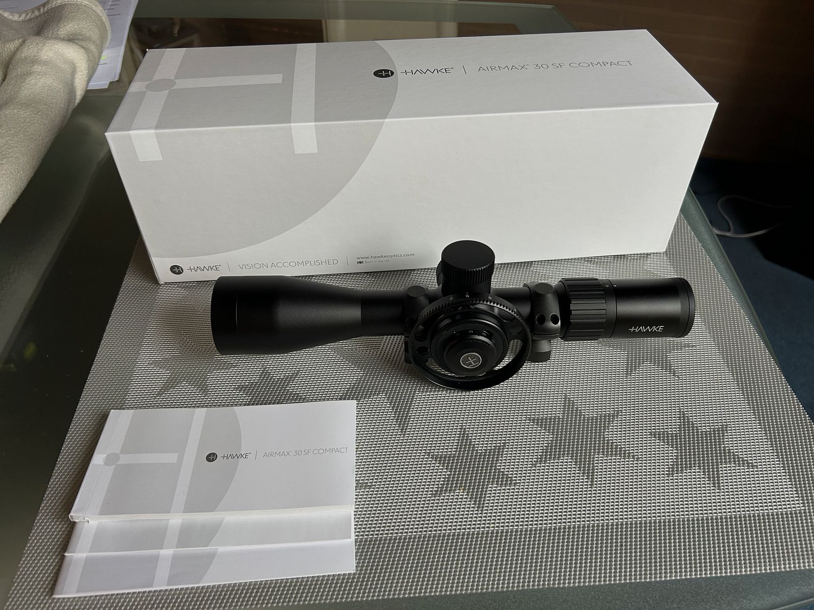 Hawke Airmax 30 SF Compact 4–16×44 AMX IR + Sidewheel + 30-mm quick-release mount + OVP