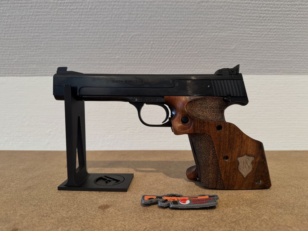 Smith & Wesson Model 41
