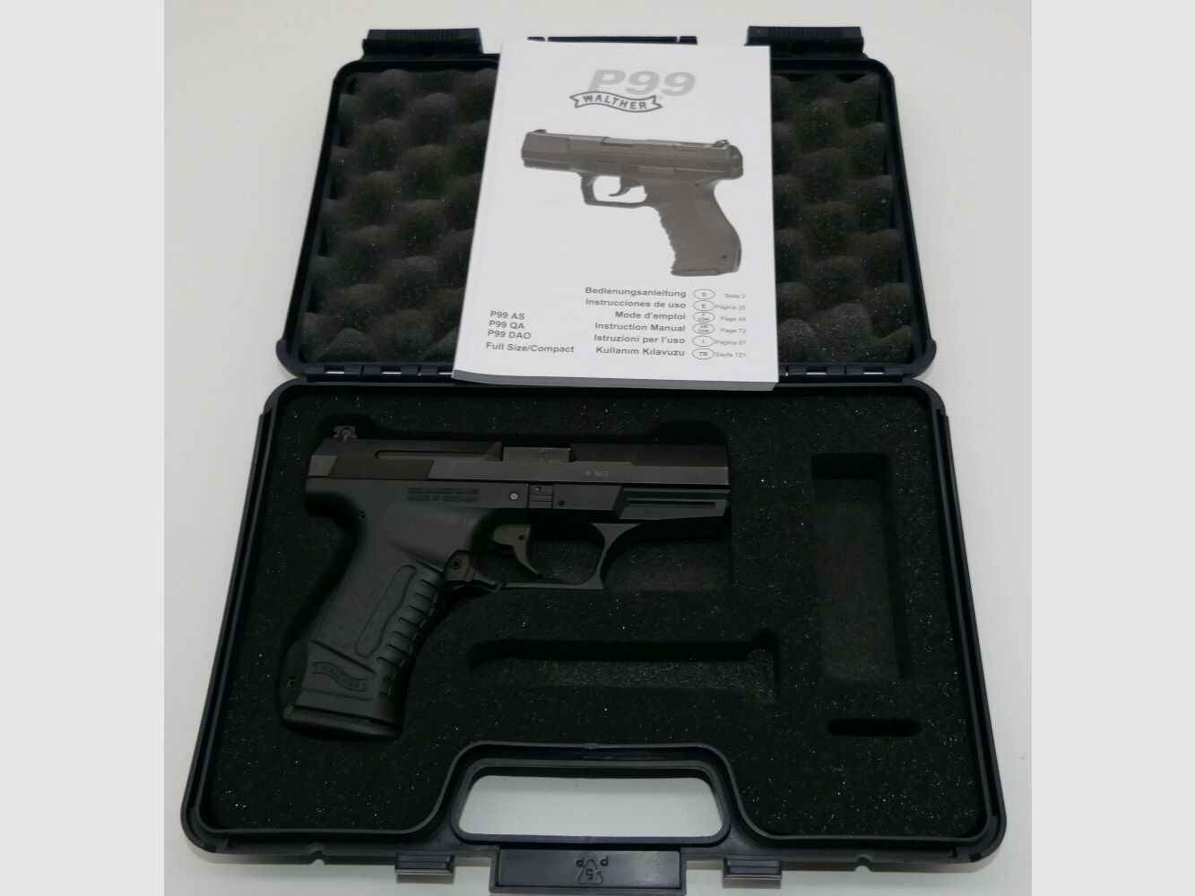 Wapenfabriek Walther Ulm Donau P99 V1655 in het kaliber Een van de 200!