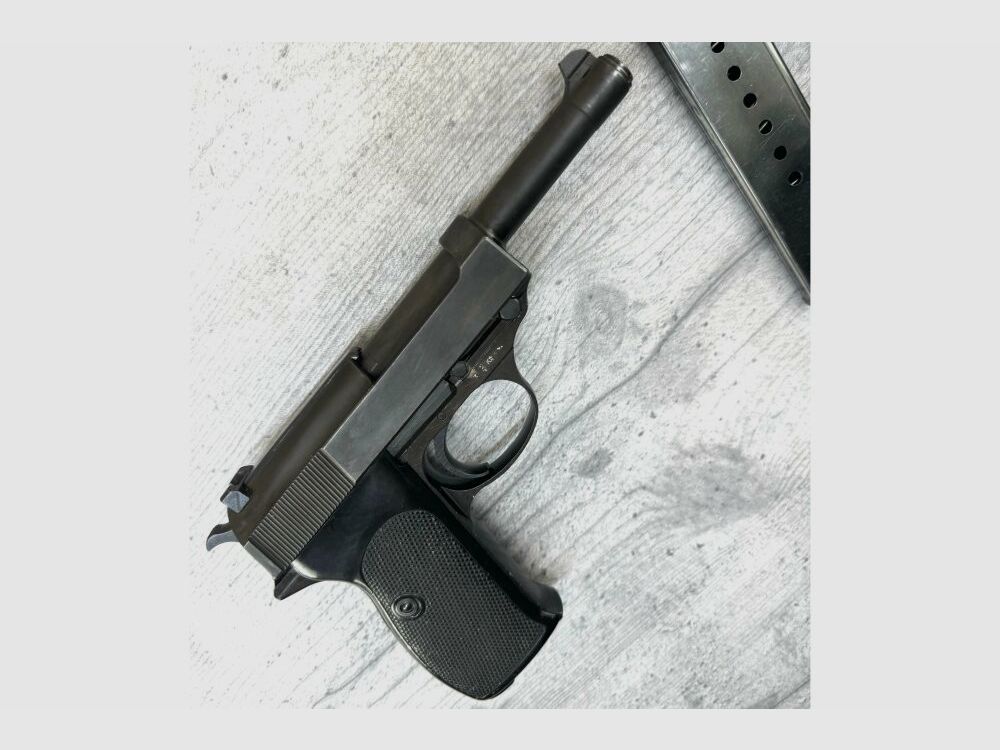 Carl Walther Weapons Factory Ulm P38, 2x magazines, cal.: 9mm Luger