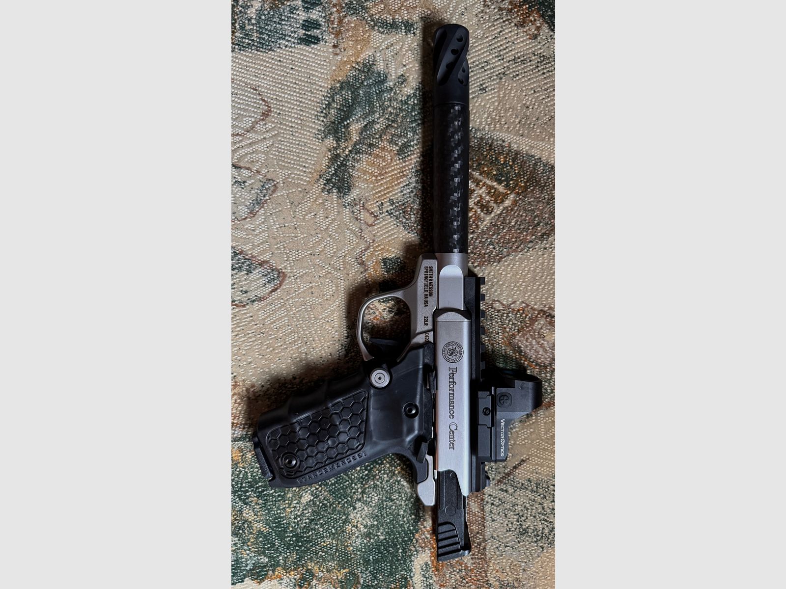 Smith & Wesson PERFORMANCE CENTER SW22 VICTORY TARGET MODEL 6