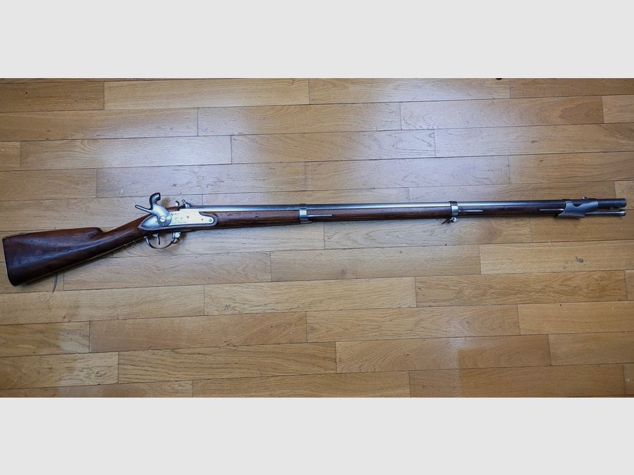 Schöner Voltigeur-Gewehr 1822 Tbis – Königliche Manufaktur Saint-Etienne 1830 – Umgebaut T in Tulle dann Bis in Tulle ebenfalls – Perfekt homogen – Bajonett – Hervorragender Zustand!, Bild 2 von 32