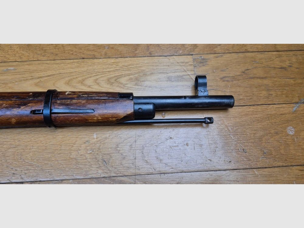 Mosin Nagant Gewehr 1891/30 – Vor-Kriegsqualität – Arsenal von Izhevsk 1926 – Achtkantiger Verschluss – Gewehrriemen und Bajonett – 100% Mono-Nummer – Wunderschöner Lauf – Ausgezeichneter Zustand – Das Mosin-Gewehr oder der Liebesbund von Sergej und Tatiana! – TBE++, Bild 9 von 39