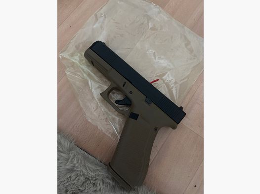 Glock 17 Gen5 strzał ostrzegawczy