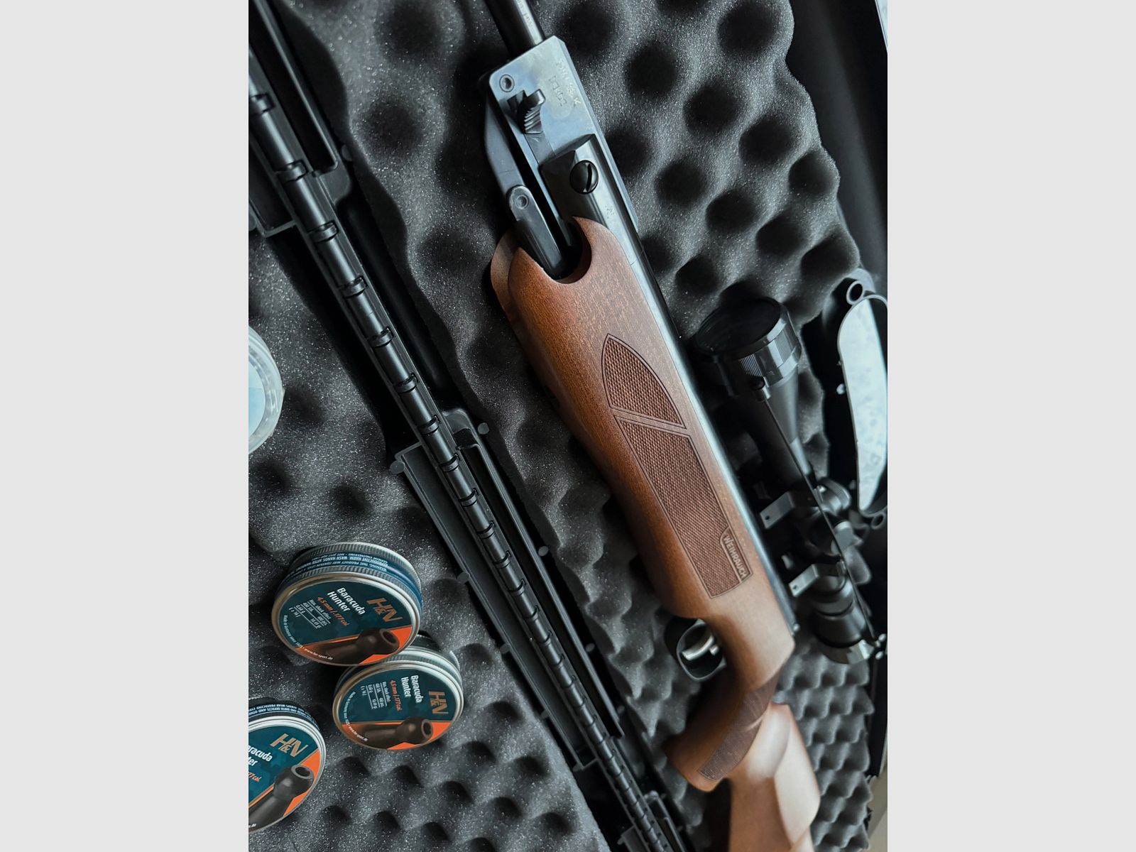 Weihrauch HW 35 Luftgewehr mit Zielfernrohr, 2000 Diabolos & Hartschalenkoffer – neuwertig!
