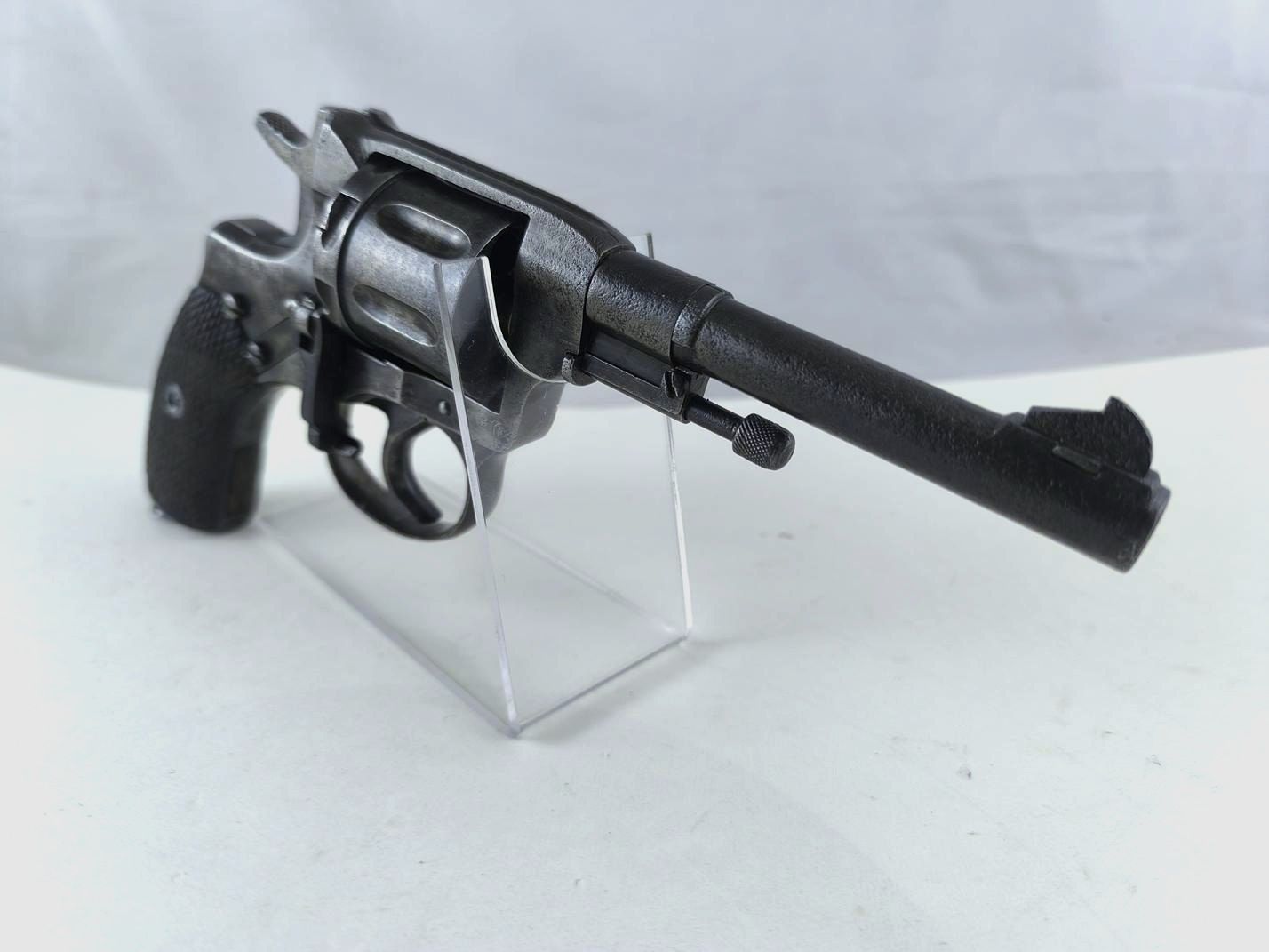Nagant-Revolver Modell 1895 Kal. 7,62 mm N – 1944 Ischewsk, Bild 1 von 5