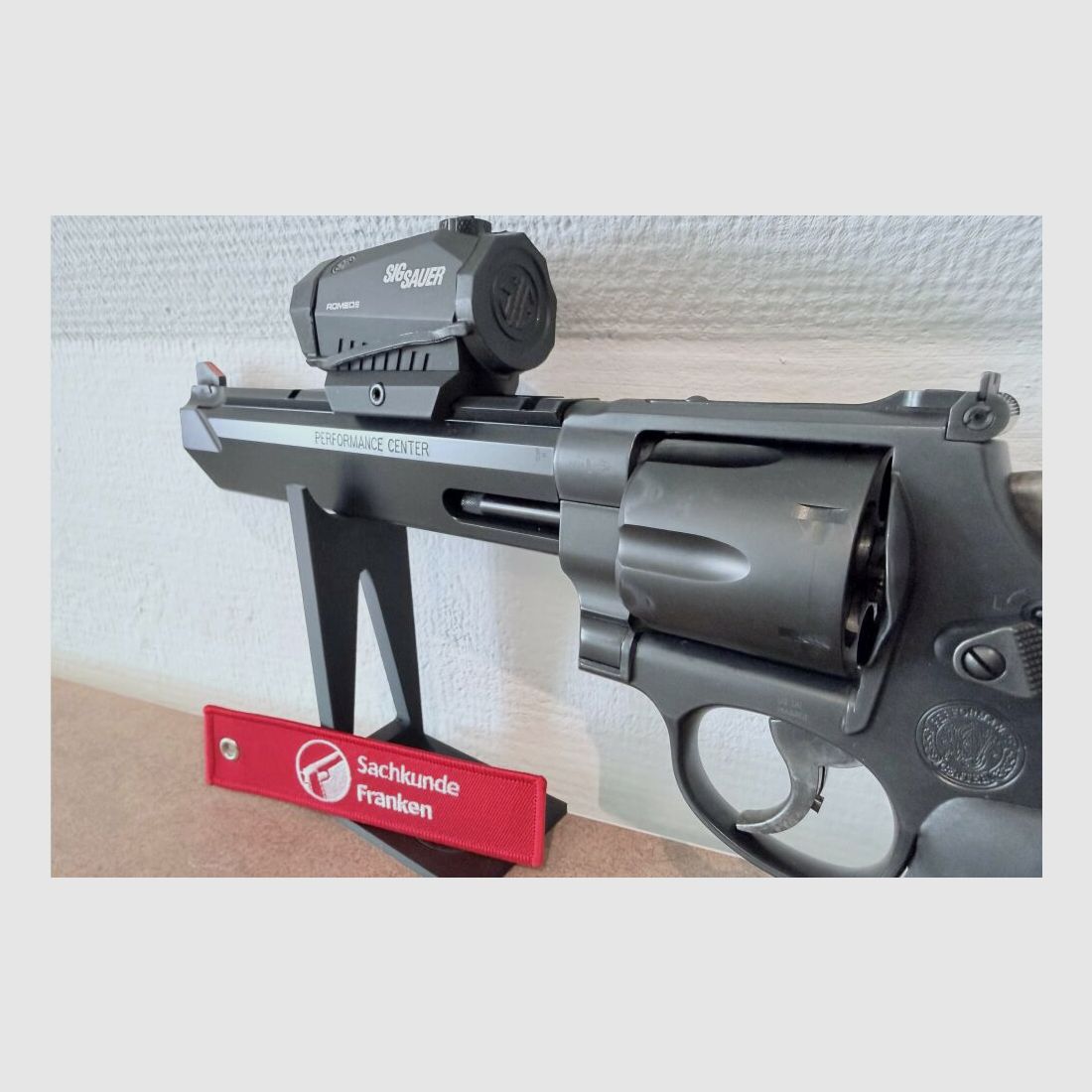 Smith & Wesson 629 Stealth Hunter Performance Center con SigSauer Romeo5, imagen 3 de 6
