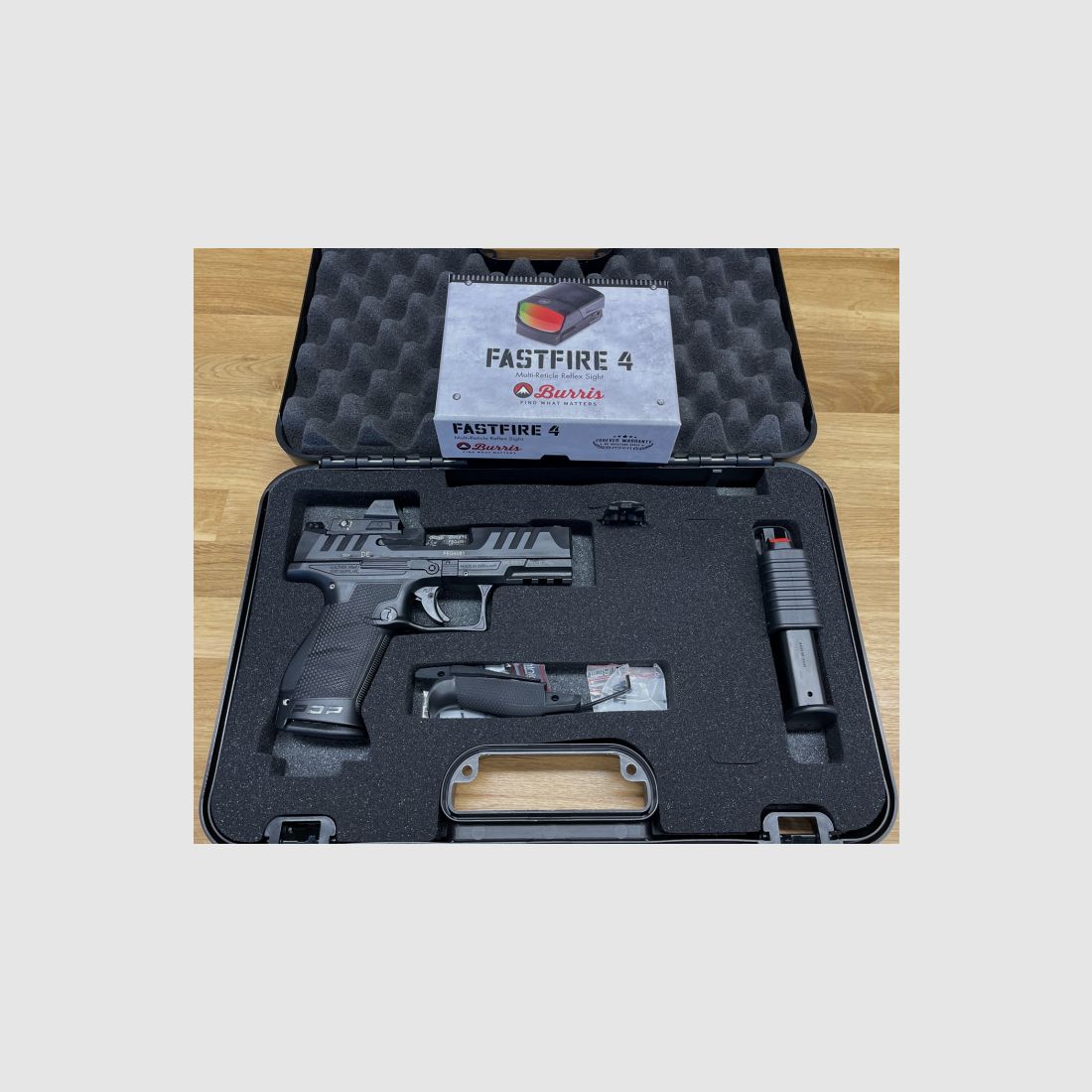 Walther PDP V2 Compact 4" im Kaliber 9mm Luger inkl. Rotpunktvisier Burris FastFire 4