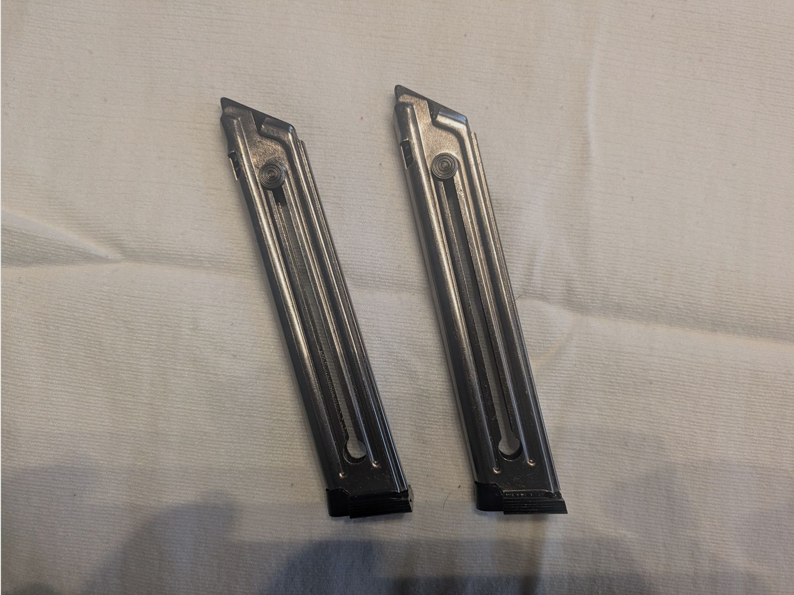 Ruger Mark IV Target - Plata - 5,5 pulgadas - .22lr