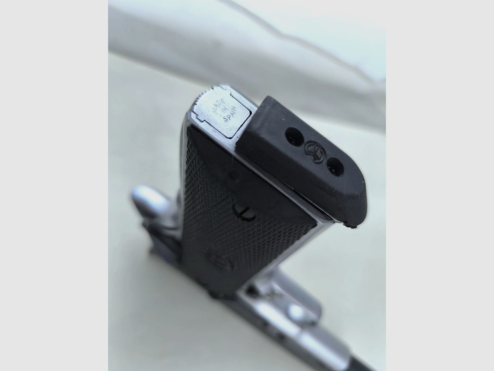 Pistolet Llama 1911 kal. 9mmP, zdjęcie 7 z 8