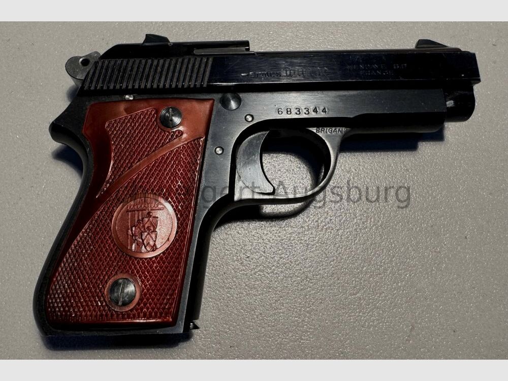 Small caliber pistol Unique L .22lr