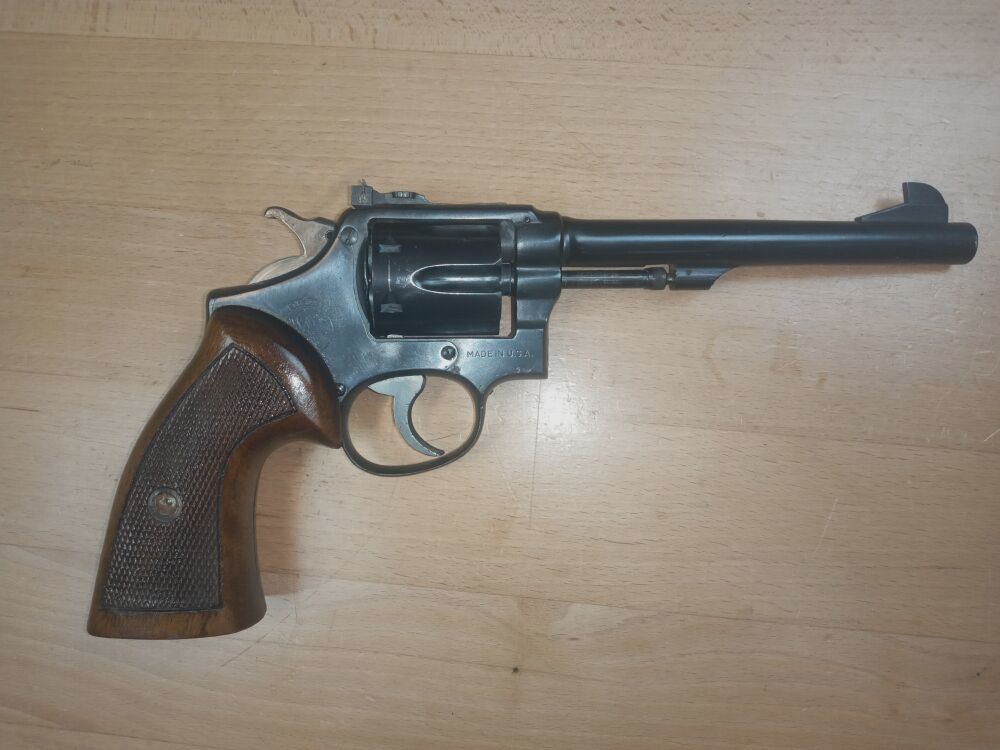 Smith & Wesson / Parker Hale M&P adapted to .22lr