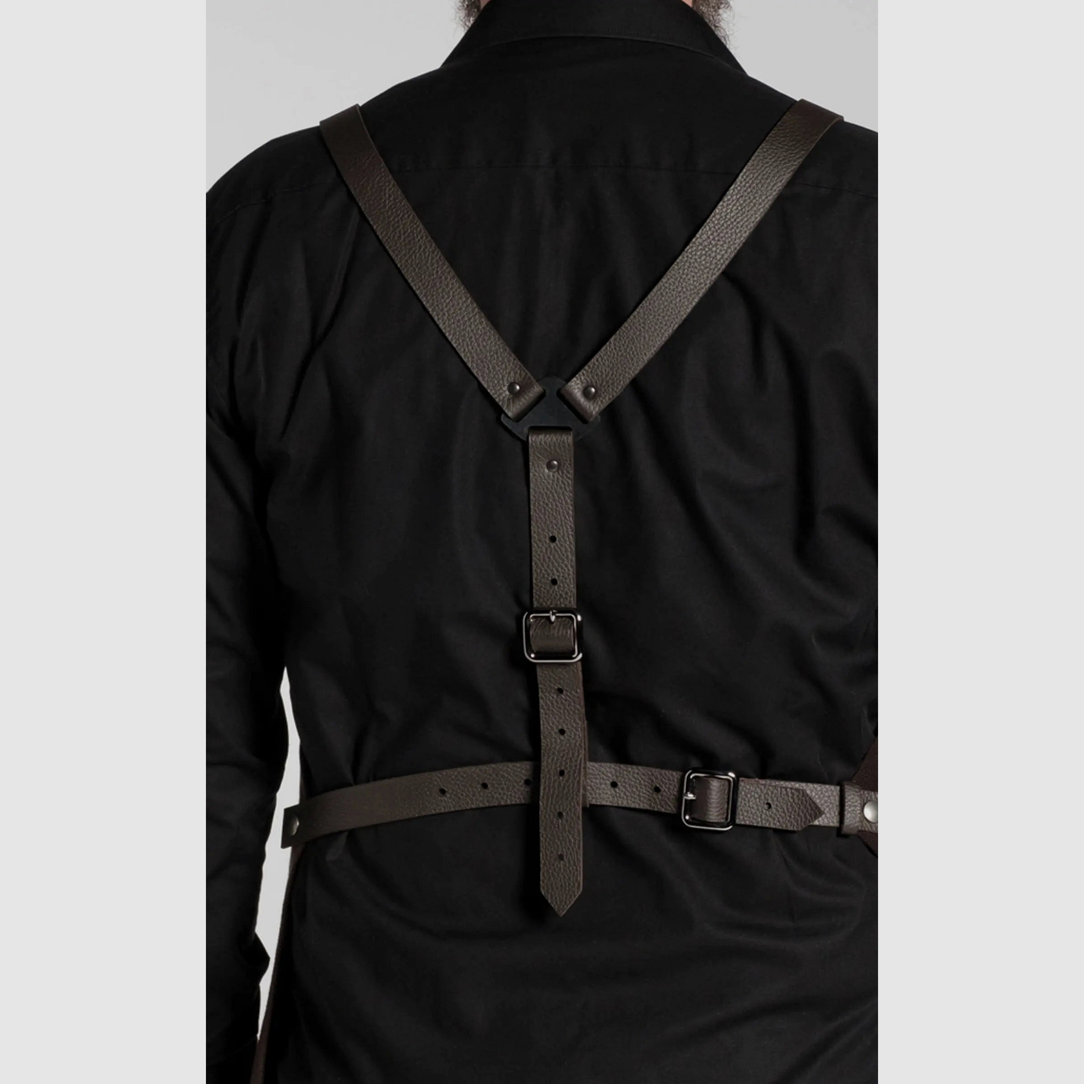 Koch- & Grillschürze, strapazierfähig und robust aus Rindleder Farbe braun