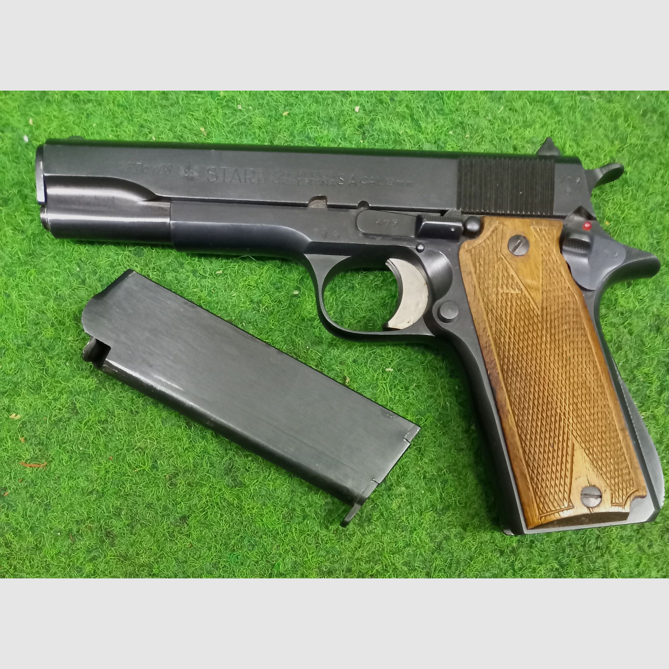 Star B Polizei Niedersachsen 9mm Luge. Patrone 08