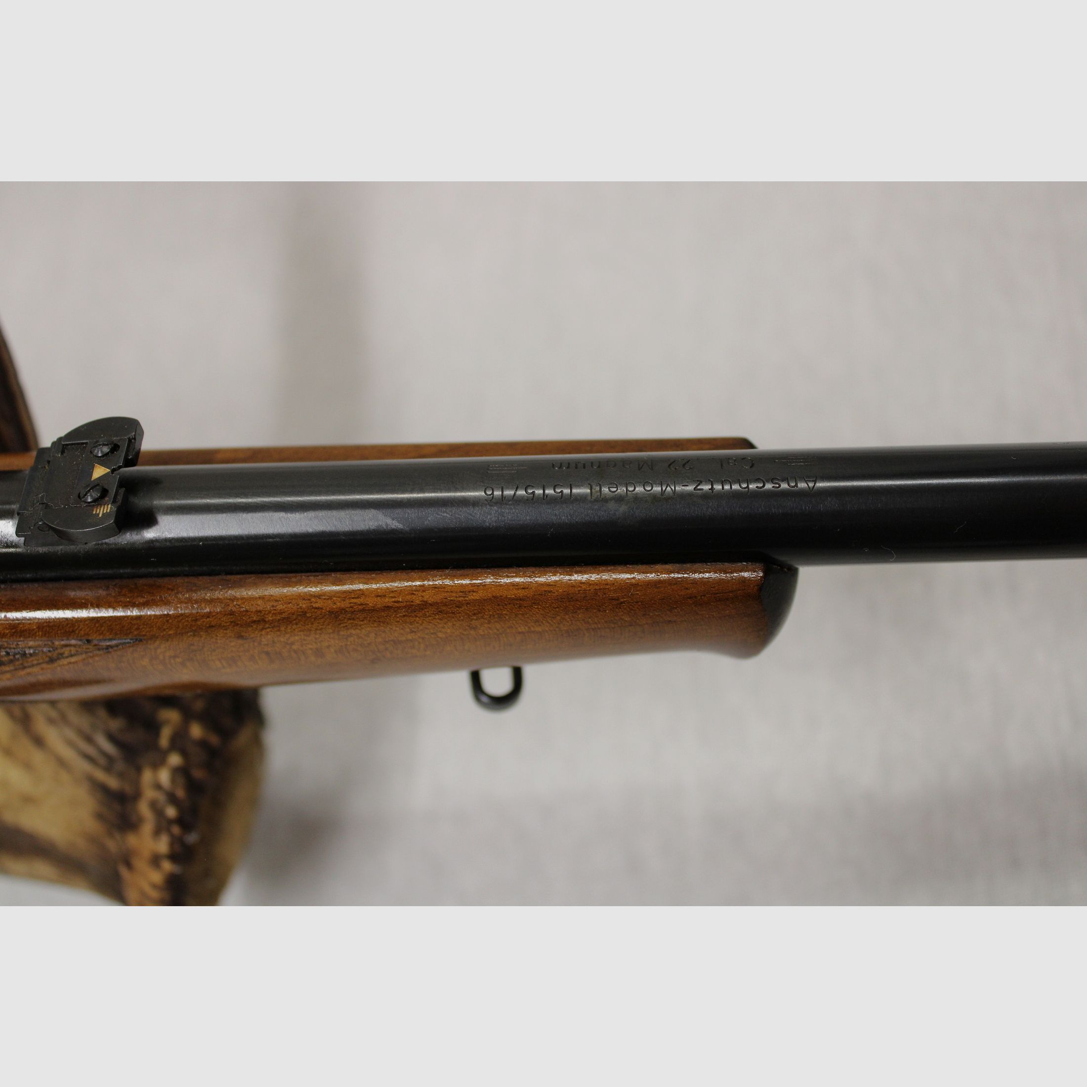 Carabine à répétition Anschütz Mod. 1515/16 .22 Magnum avec Waldläufer 4x32