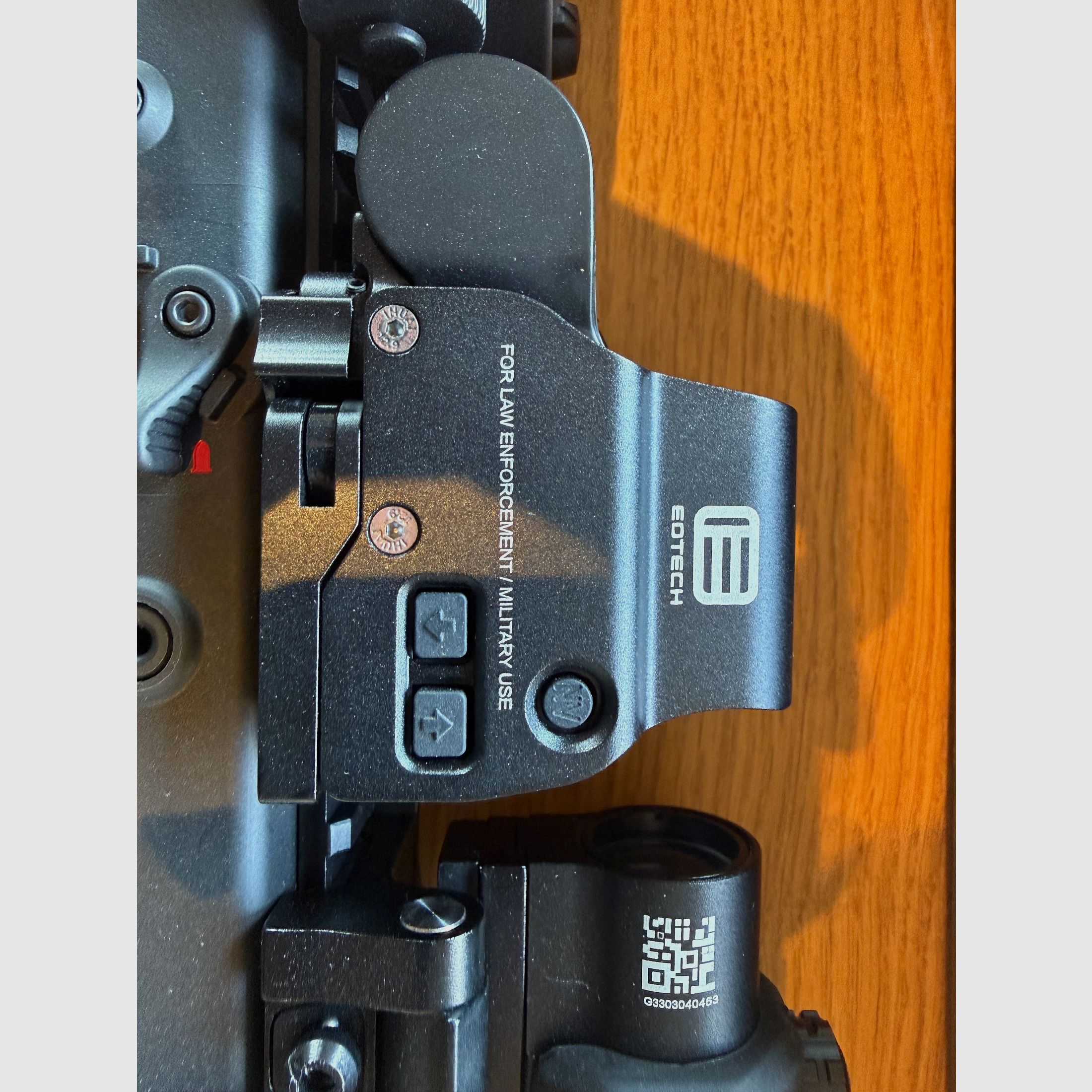 Krytac Kriss Vector Airsoft S-AEG (schwarz) + Ausrüstung