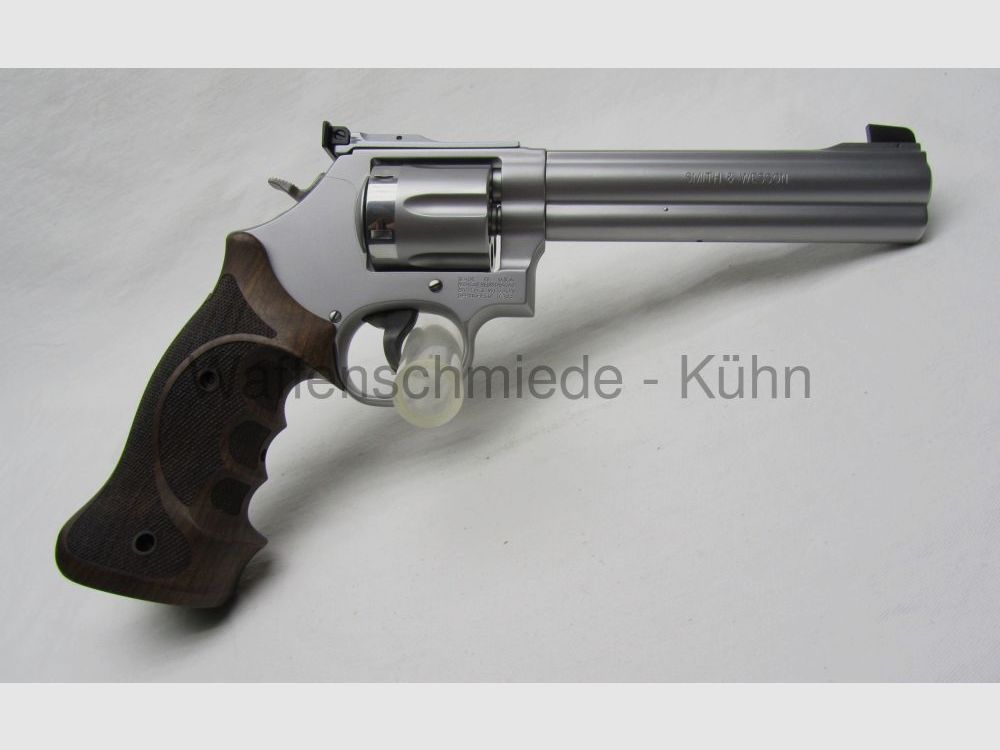 Smith & Wesson 686 Target Champion
