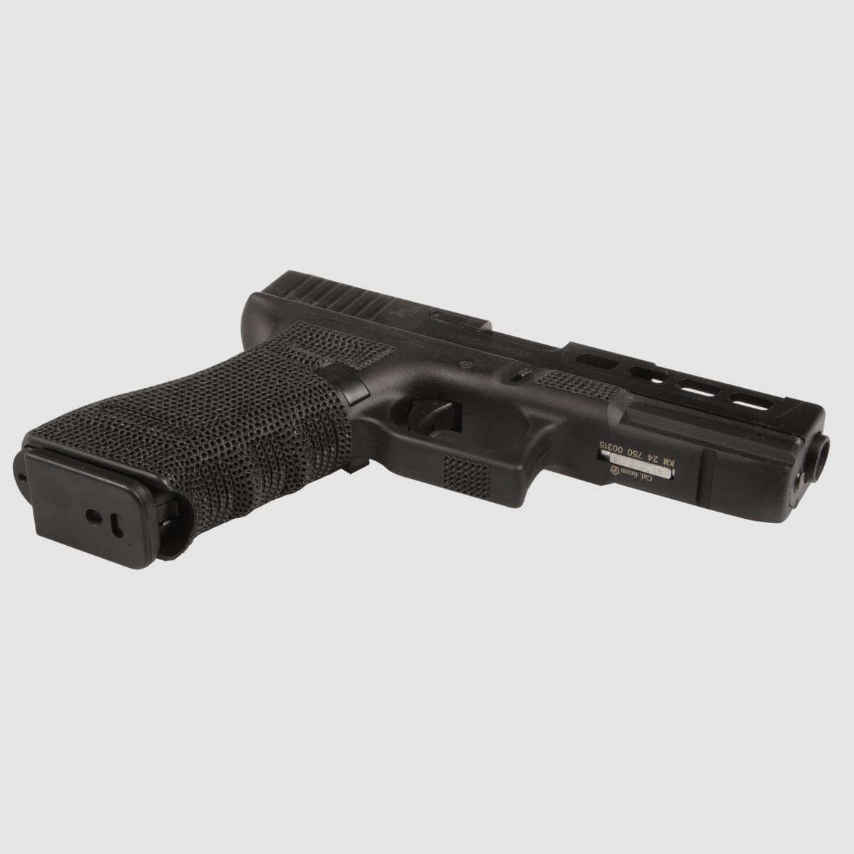 P06 GBB Airsoft Pistole mit Grip Stippling in Schwarz | Delta Armory