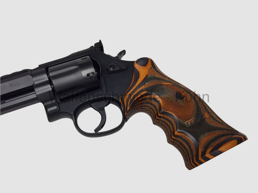 Smith & Wesson 686 Supertarget