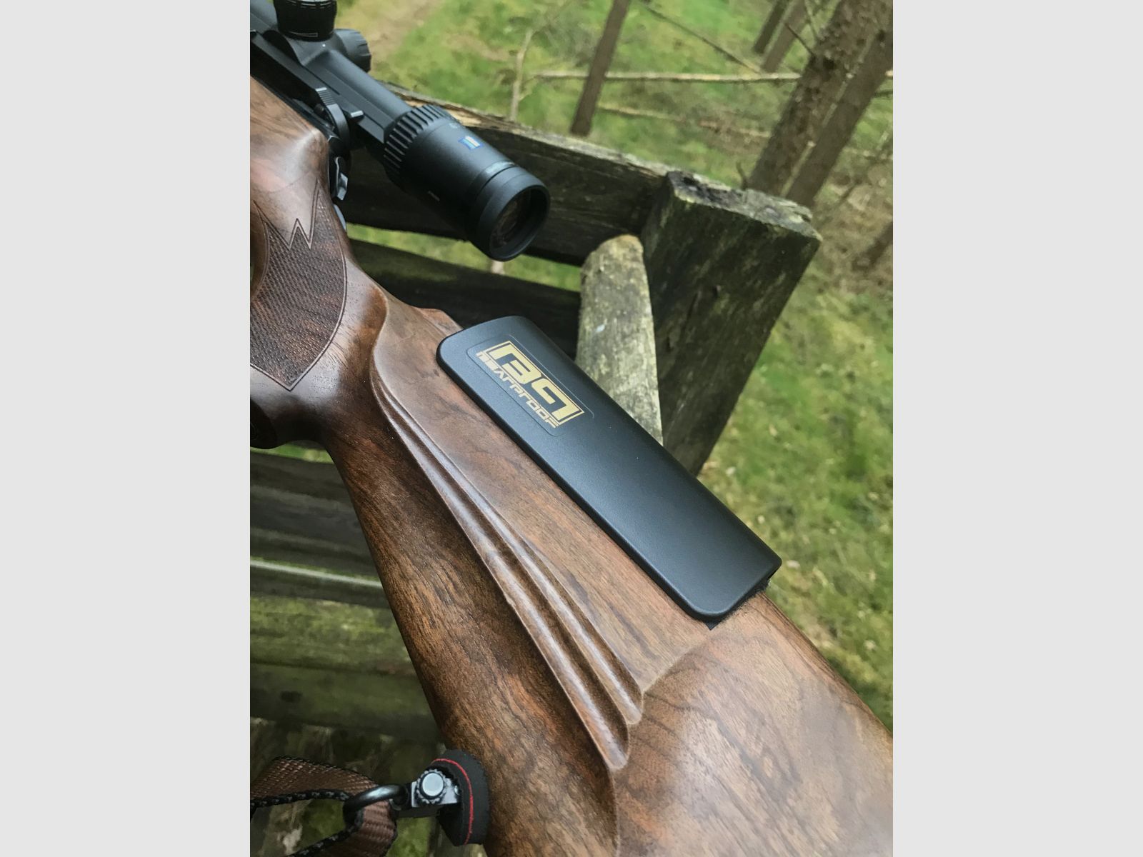 BEARPROOF PRECISION Stock Riser with Cartridge Holder - Black